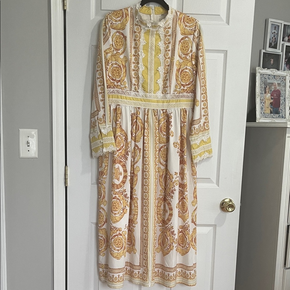 Vintage Style Yellow and Cream Dress